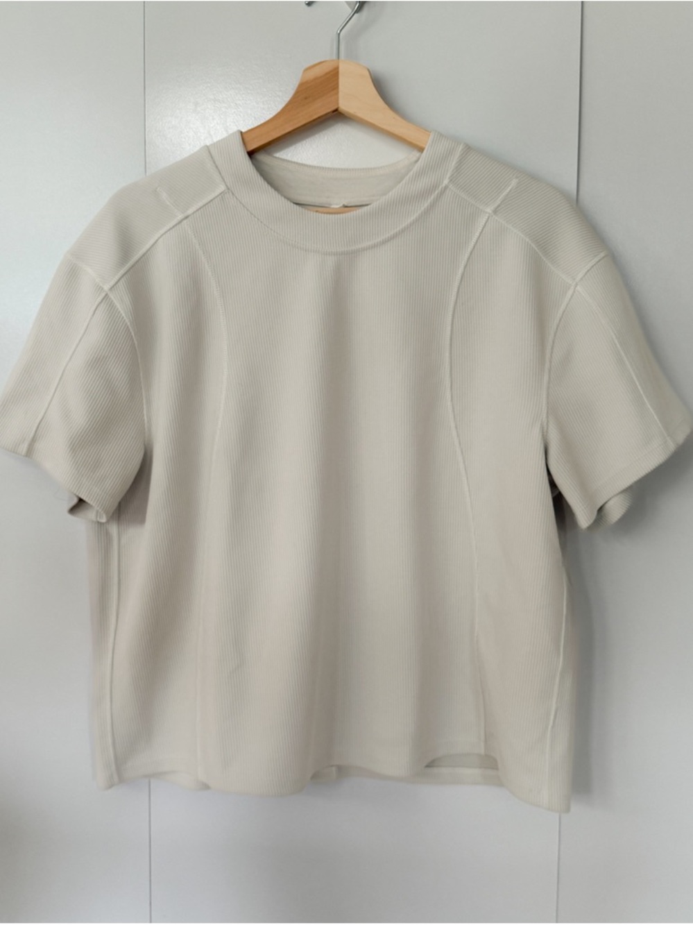 Lululemon Ribbed Softstreme T-Shirt - Bone, Size 8